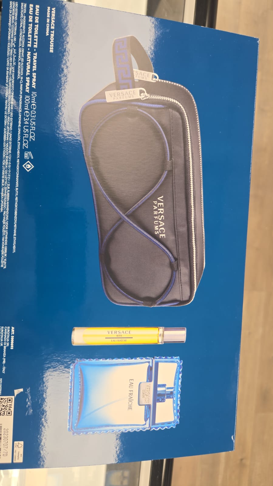 Eau Fraiche gift set with versace bag